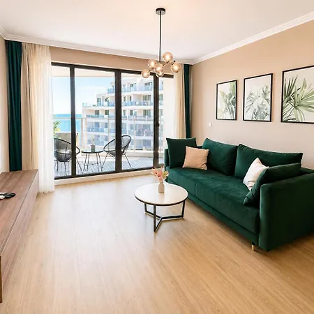Апартамент Skyline Lux - Seaview & Pool And